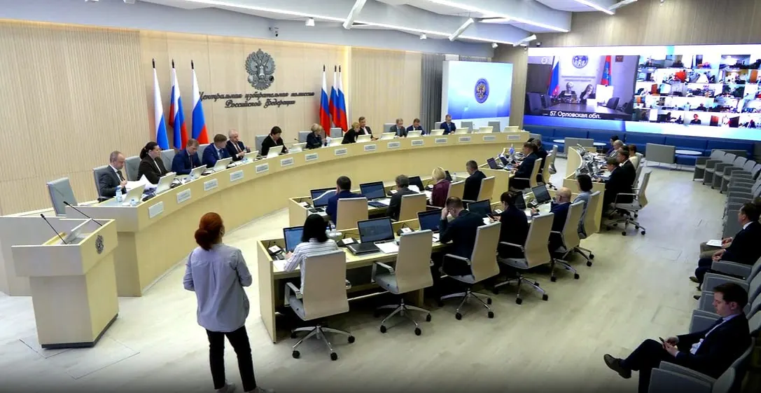 На заседании Центральной избирательной комиссии приняли ряд назначений, изменили правила публикации опросов в день голосования и утвердили меры по информированию избирателей перед выборами в Госдуму.
