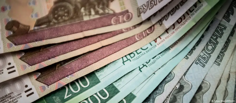 Минэкономразвития ожидает рост ВВП на 0,4% в 2026 году. Прогноз предусматривает восстановление роста с 2027 года, но инвестиционная активность снижается, инфляция близка к 5,2%, а реальный рост доходов замедляется.