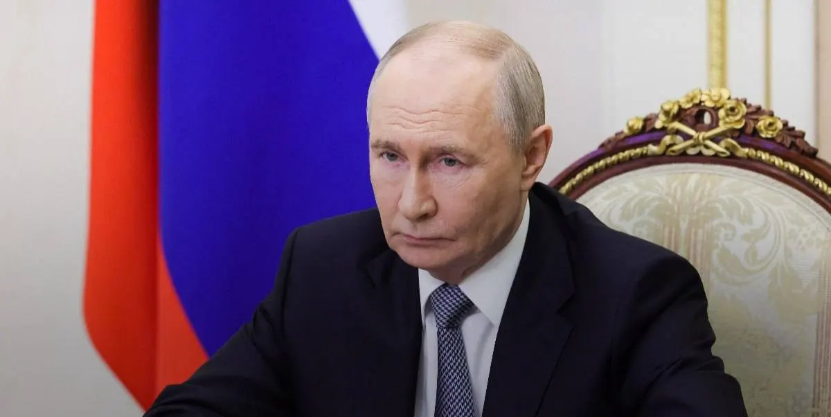 Президент заявил, что, по его словам, Киев якобы атакует гражданские объекты и инфраструктуру, пытаясь нарушить энергоснабжение и повлиять на туристический сезон.