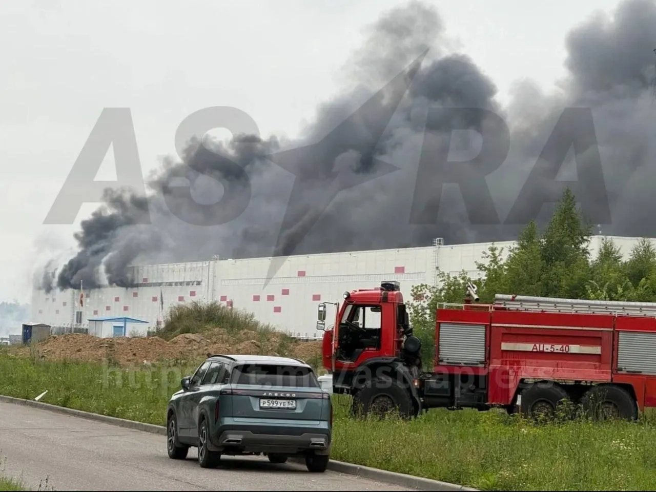 За ночь в нескольких регионах сообщили о последствиях атак беспилотников, пожарах, задержаниях и кадровых изменениях в издательской сфере.