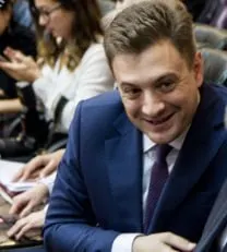 Депутат обратился к Минпромторгу с просьбой снизить цену на LADA в России, указав на более низкие цены за пределами страны.