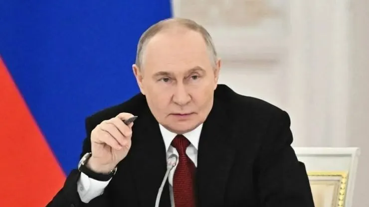 Президент подписал указ о передаче компаний Nestlé Кубань и Nestlé Россия во временное управление компанией Л.Е.В. Менеджмент, а также активов логистики и сетей гипермаркетов.