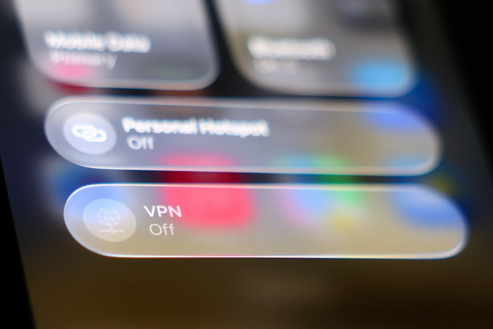 После требований ограничить доступ через VPN с 15 апреля ряд маркетплейсов и сервисов стал вновь открываться при включённом VPN у части пользователей, тогда как у других блокировка сохраняется.