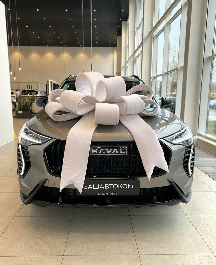 Администрация района планирует купить Haval Jolion и F7x (или эквиваленты) за 6,3 млн рублей; в требованиях — богатая комплектация и строгие цветовые параметры.