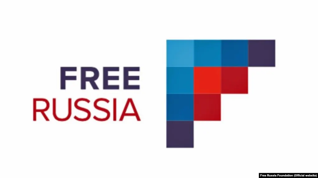 Росфинмониторинг внёс в реестр террористов и экстремистов руководство зарегистрированного в США фонда «Свободная Россия». Фонду и его руководителям, выступающим против войны и за демократические перемены, грозят уголовные дела; фонд называет это продолжением репрессий.