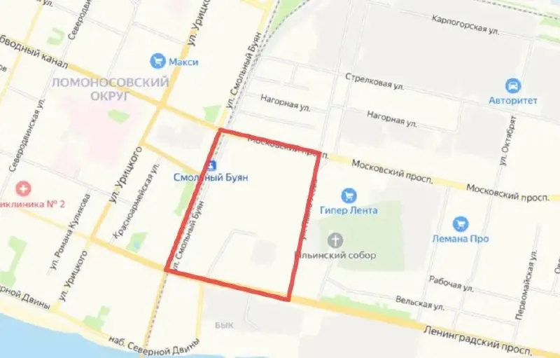 Из-за аварии временно отключено отопление в 31 доме, двух школах и детском саду. В ТГК‑2 обещают восстановить подачу тепла в течение дня.