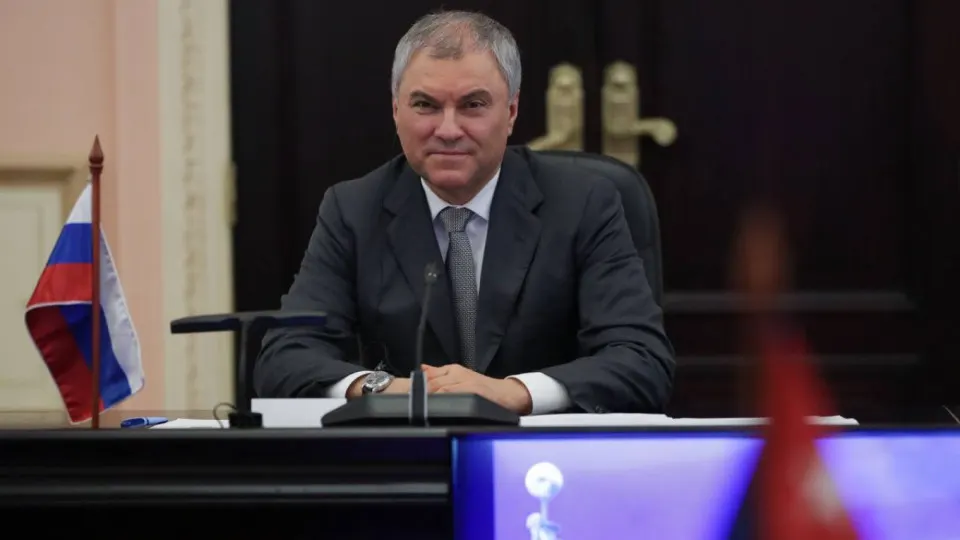 Председатель Госдумы заявил, что применение западных спутниковых технологий и оружия для ударов по гражданским объектам может вынудить Россию прибегнуть к «оружию, которое не оставит следа ни от кого». Парламент инициирует обращение к парламентам других стран.