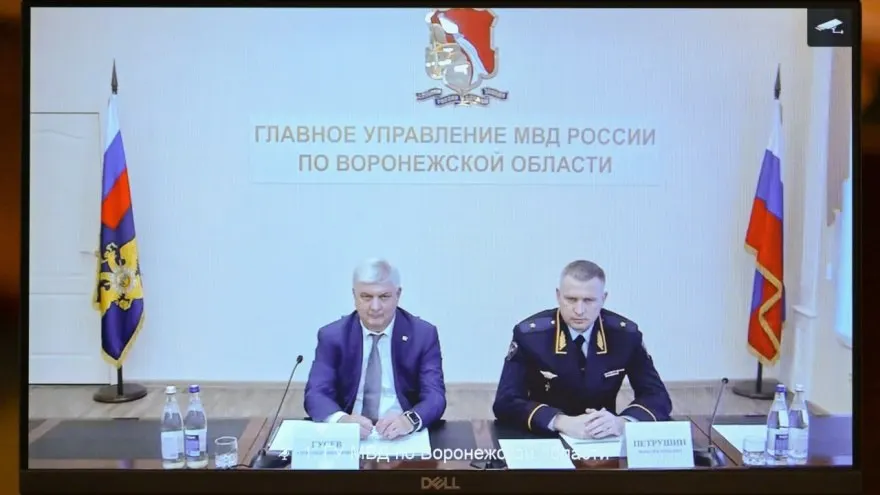 8 июня министр внутренних дел представил личному составу нового начальника ГУ МВД по Воронежской области — генерал-майора Максима Петрушина. Ранее он возглавлял УМВД Ульяновской области, назначение оформлено указом президента.