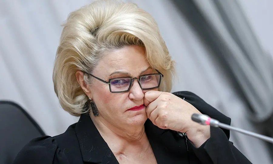 Депутат предложила Роскомнадзору и Минцифры применить к игровым сервисам методы ограничения, аналогичные «замедлению» мессенджеров, чтобы защитить детей от вредного влияния виртуального пространства.