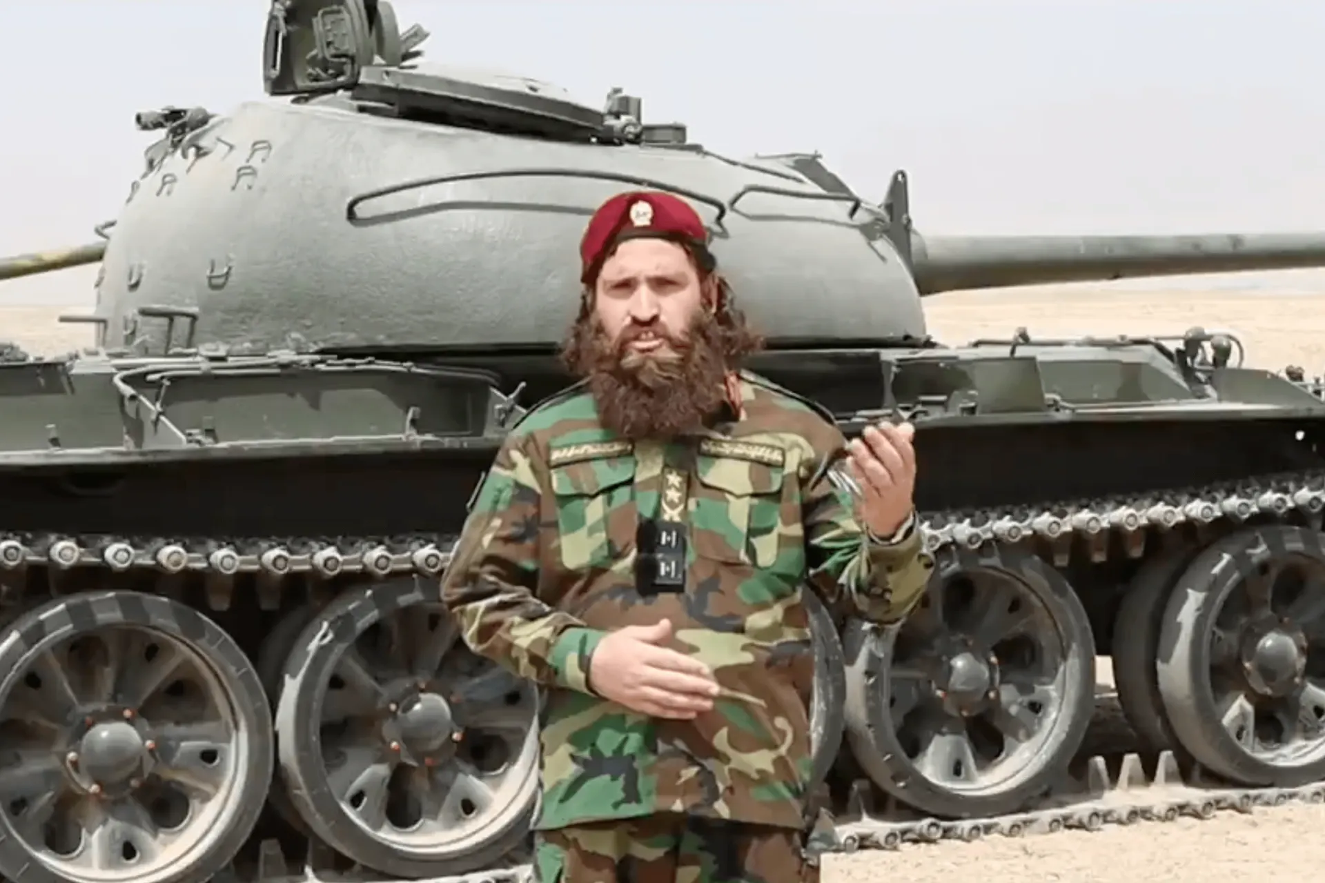 По рамочному соглашению о военно‑техническом сотрудничестве, подписанному 27 мая, Москва готова содействовать ремонту и обслуживанию техники советского производства, находящейся на вооружении движения. Детали договорённостей не раскрываются.