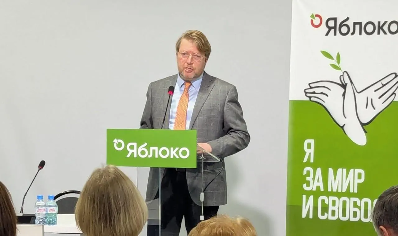 Верховный суд оставил в силе решение Выборгского районного суда Петербурга: Николай Рыбаков оштрафован за публикацию с фотографией, которую ранее не признавали экстремистской.