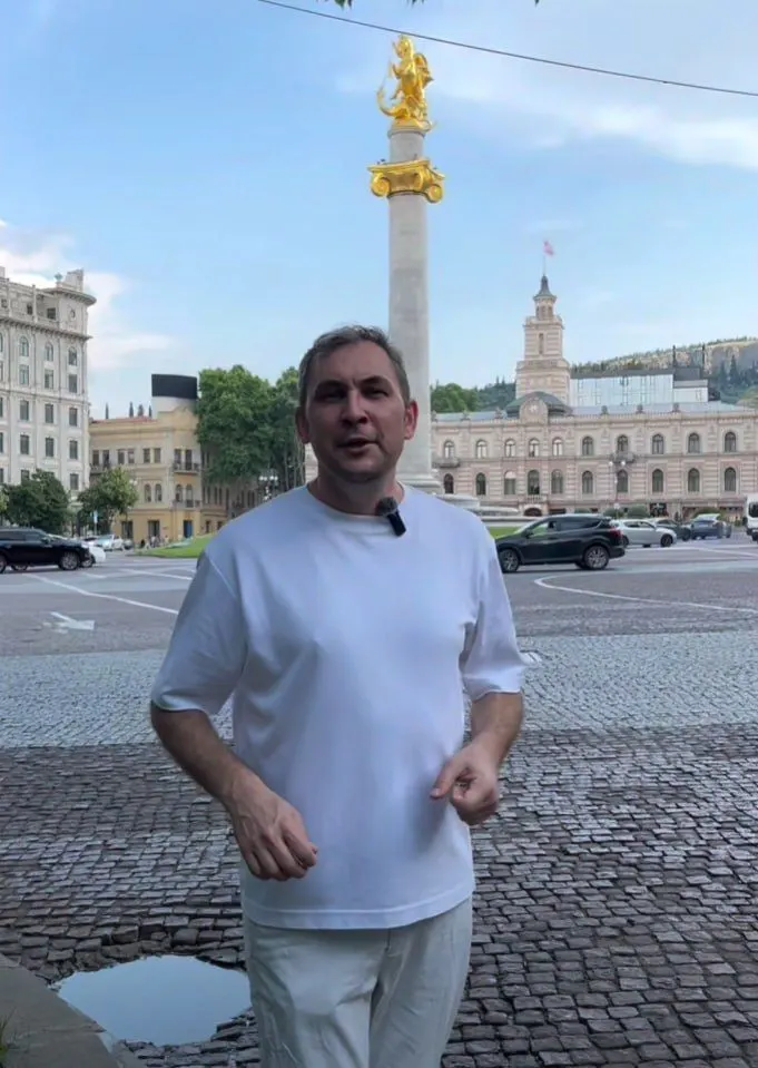 Блогера, ведущего популярный русскоязычный канал о Грузии, внесли в список экстремистов — сам он пока не прокомментировал решение.
