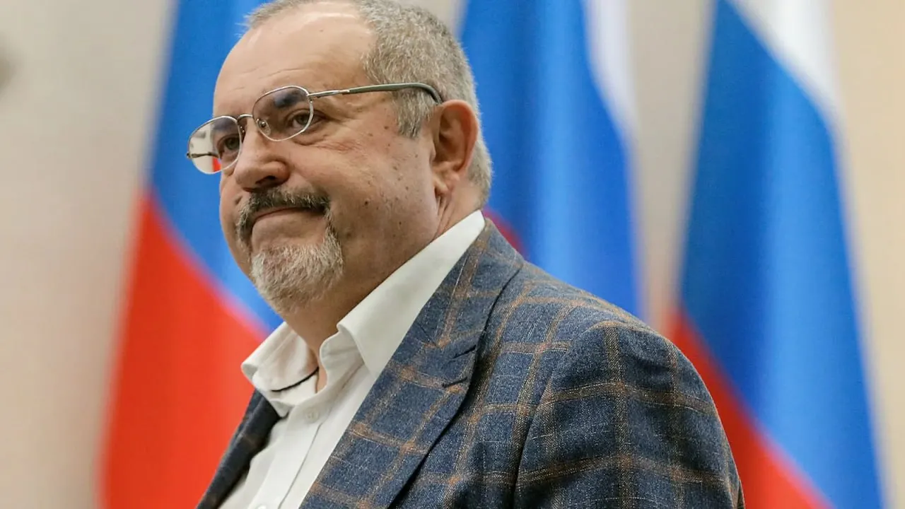Ведомство указало на распространение «фейков» и связи с иностранными агентами. Надеждин намеревался участвовать в выборах, а «Штаб кандидатов» помогал независимым претендентам с регистрацией и сбором подписей.