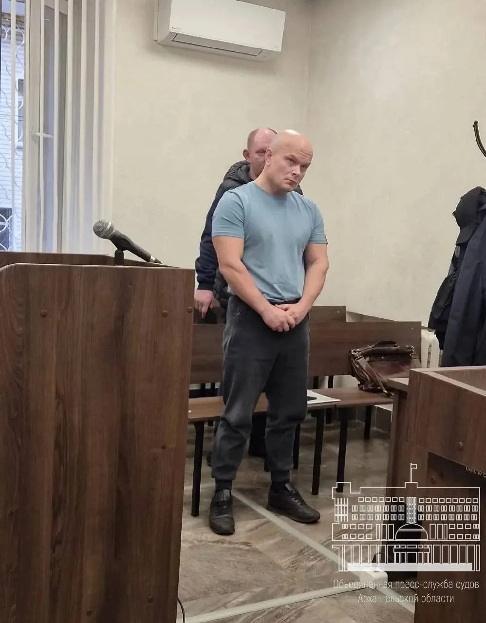 38-летний архангелогородец осуждён на два года принудительных работ с удержанием 10% зарплаты, запрет на управление транспортом на два года; приговор пока не вступил в силу.